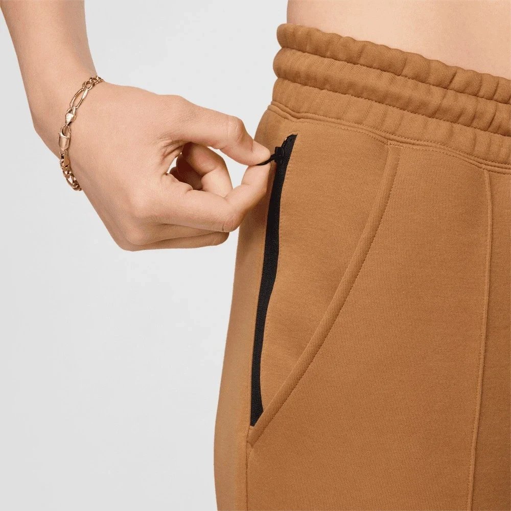 Nike Women's Sportswear Tech Fleece Joggers Flax Brown FB8330-224 Size Small NEW